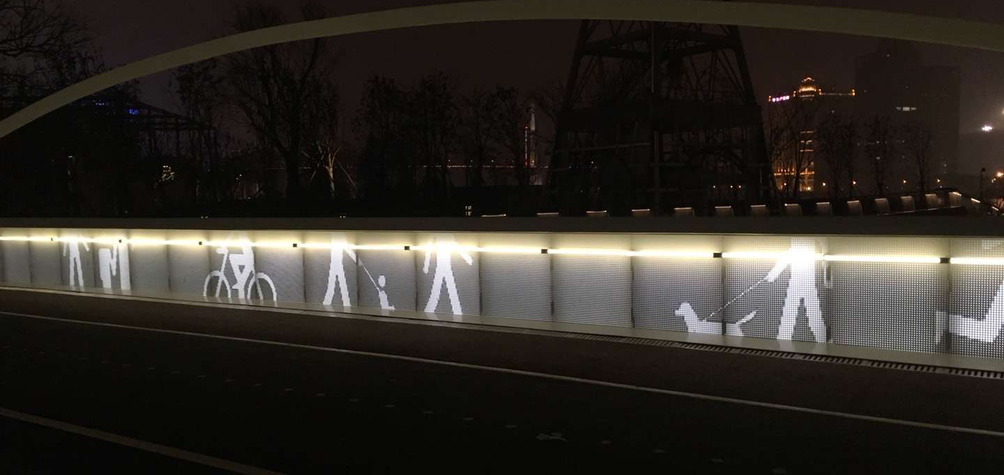 1599210644242773.png outdoor led panel.png